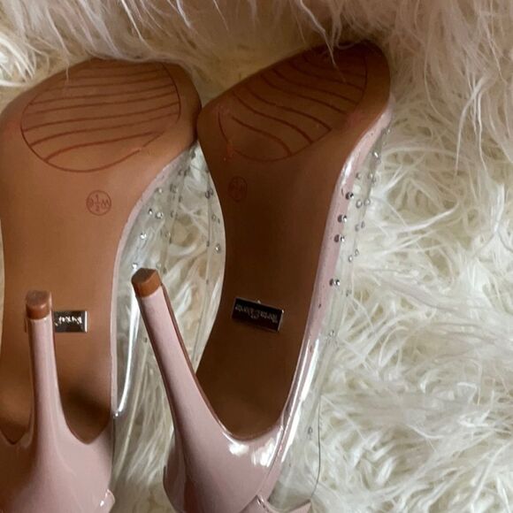 NUDE & CLEAR HEELS IN SIZE 9 1/2 BY TORTA CALIENTE WITH JEWELS ON UPPER - Picture 11 of 12